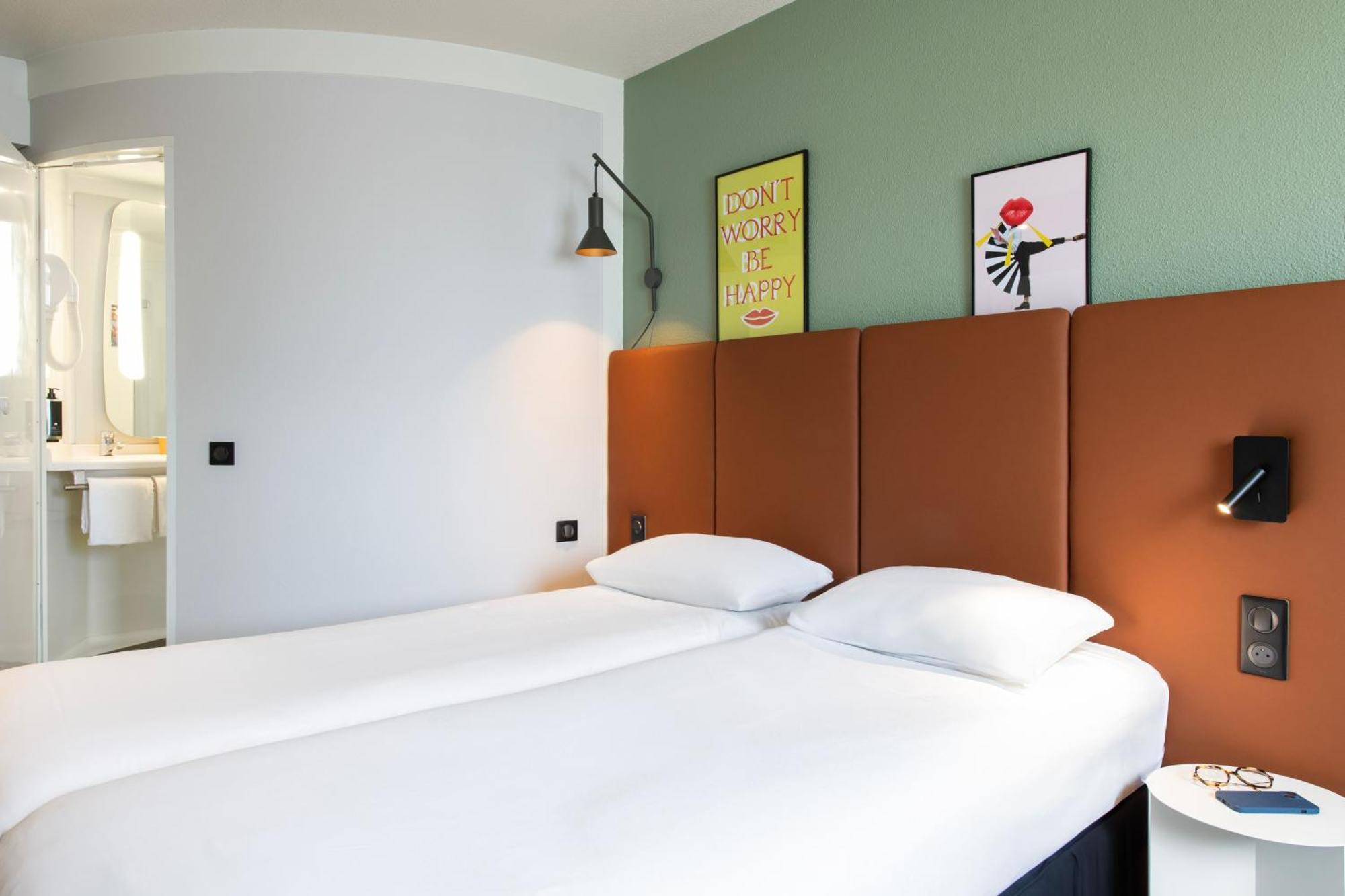 Hotel ibis Rennes Centre Gare Sud Buitenkant foto