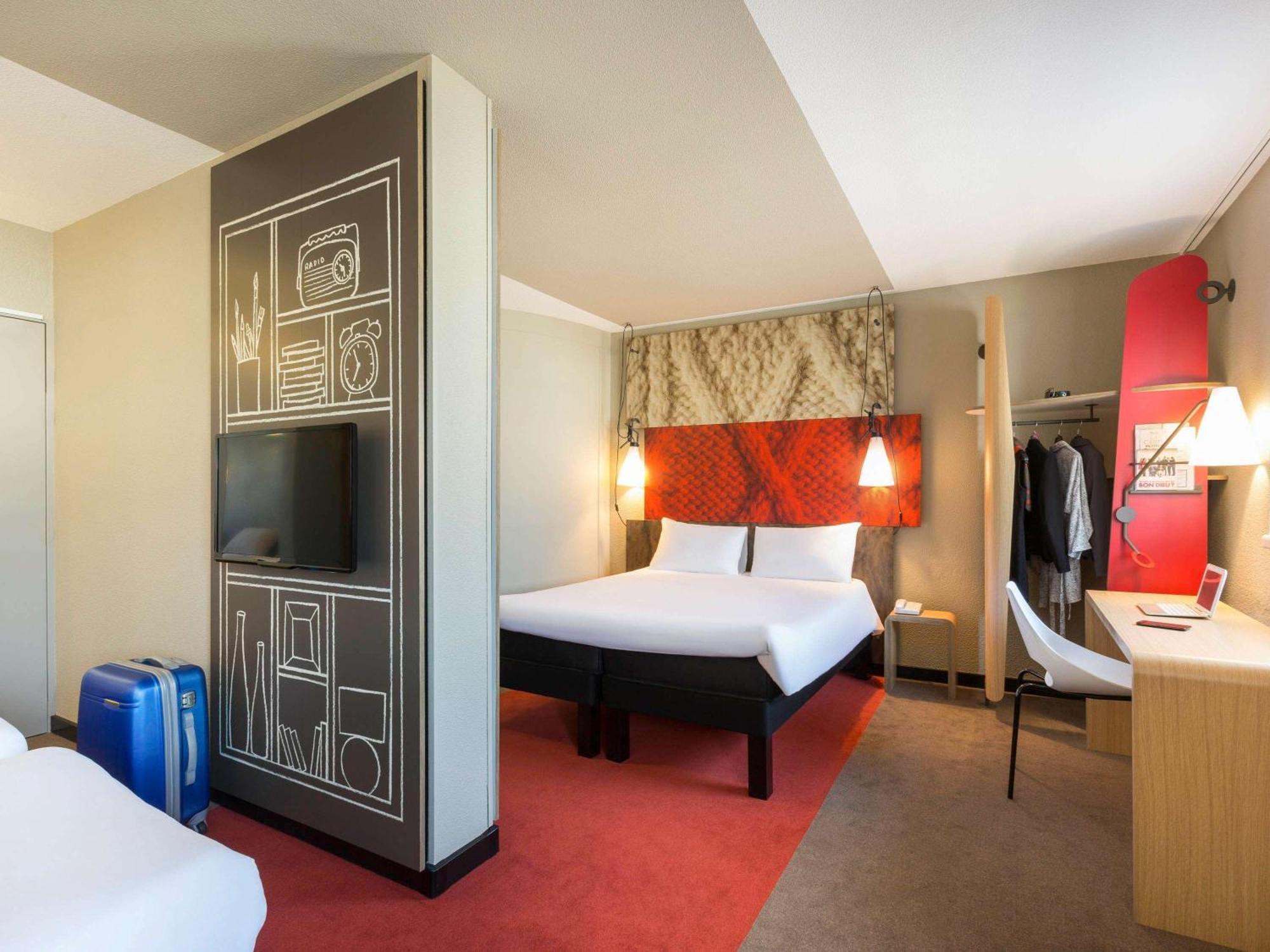Hotel ibis Rennes Centre Gare Sud Buitenkant foto