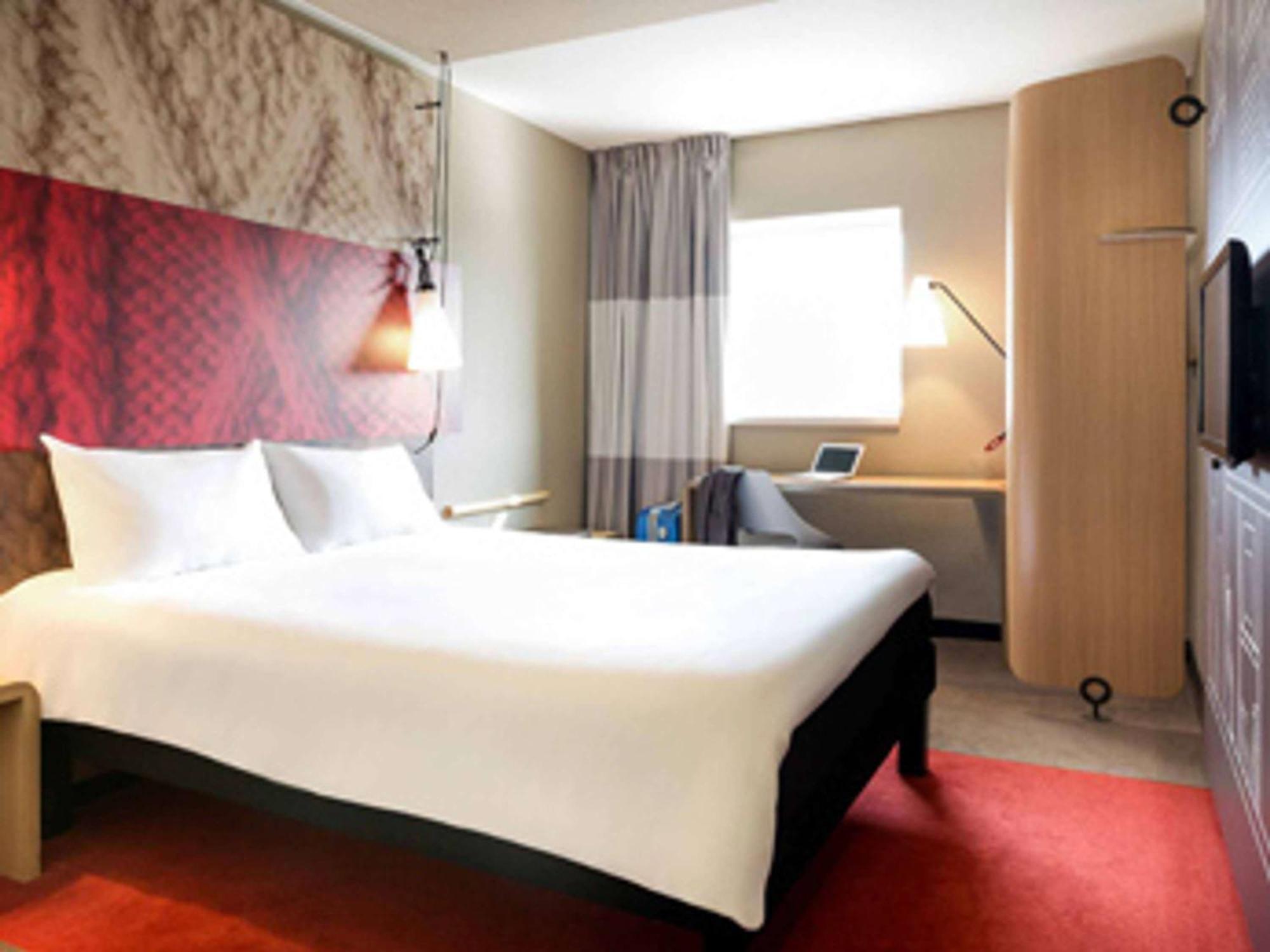 Hotel ibis Rennes Centre Gare Sud Buitenkant foto