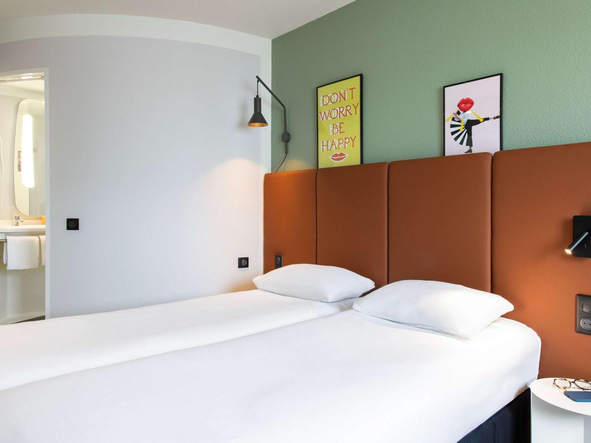 Hotel ibis Rennes Centre Gare Sud Buitenkant foto