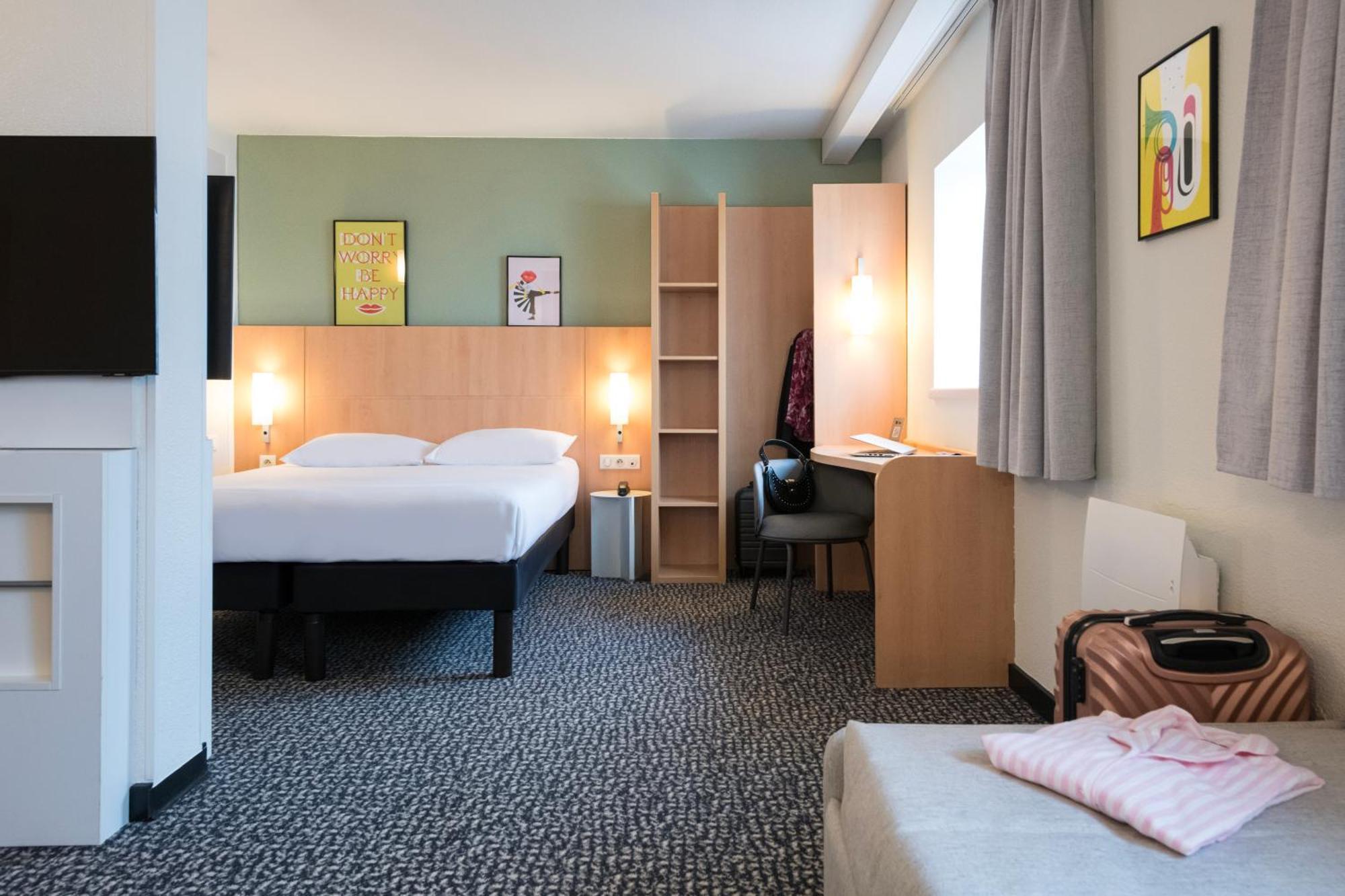Hotel ibis Rennes Centre Gare Sud Buitenkant foto