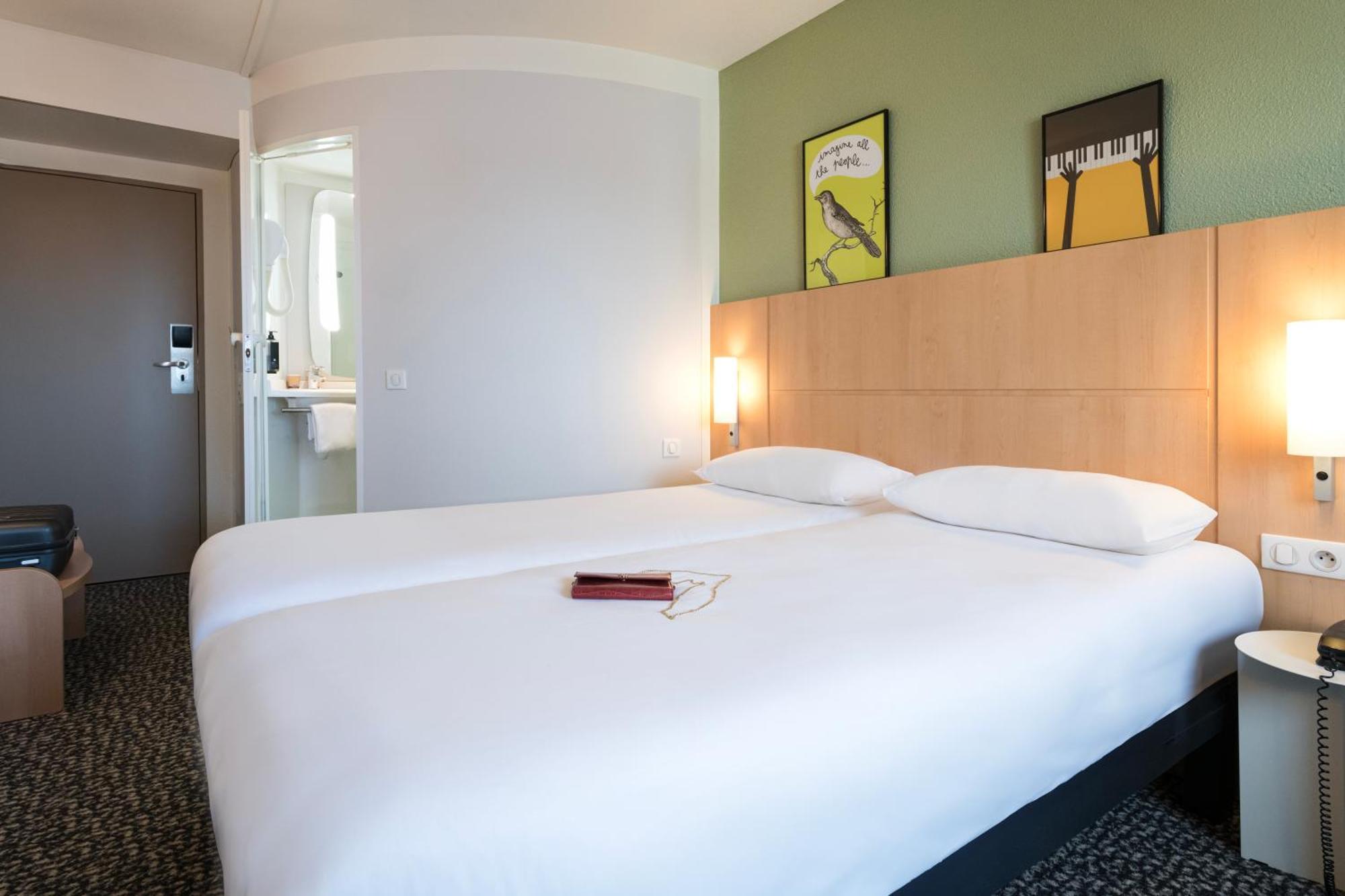 Hotel ibis Rennes Centre Gare Sud Buitenkant foto