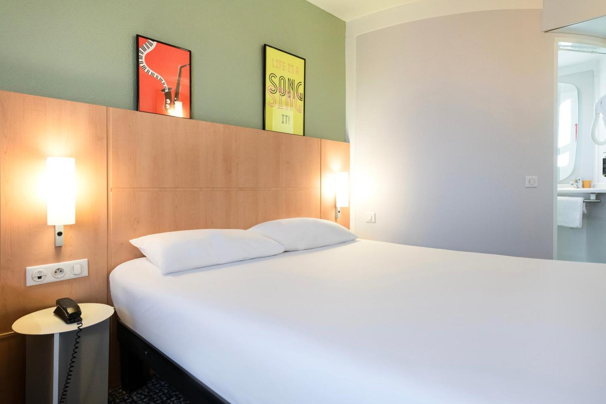 Hotel ibis Rennes Centre Gare Sud Buitenkant foto