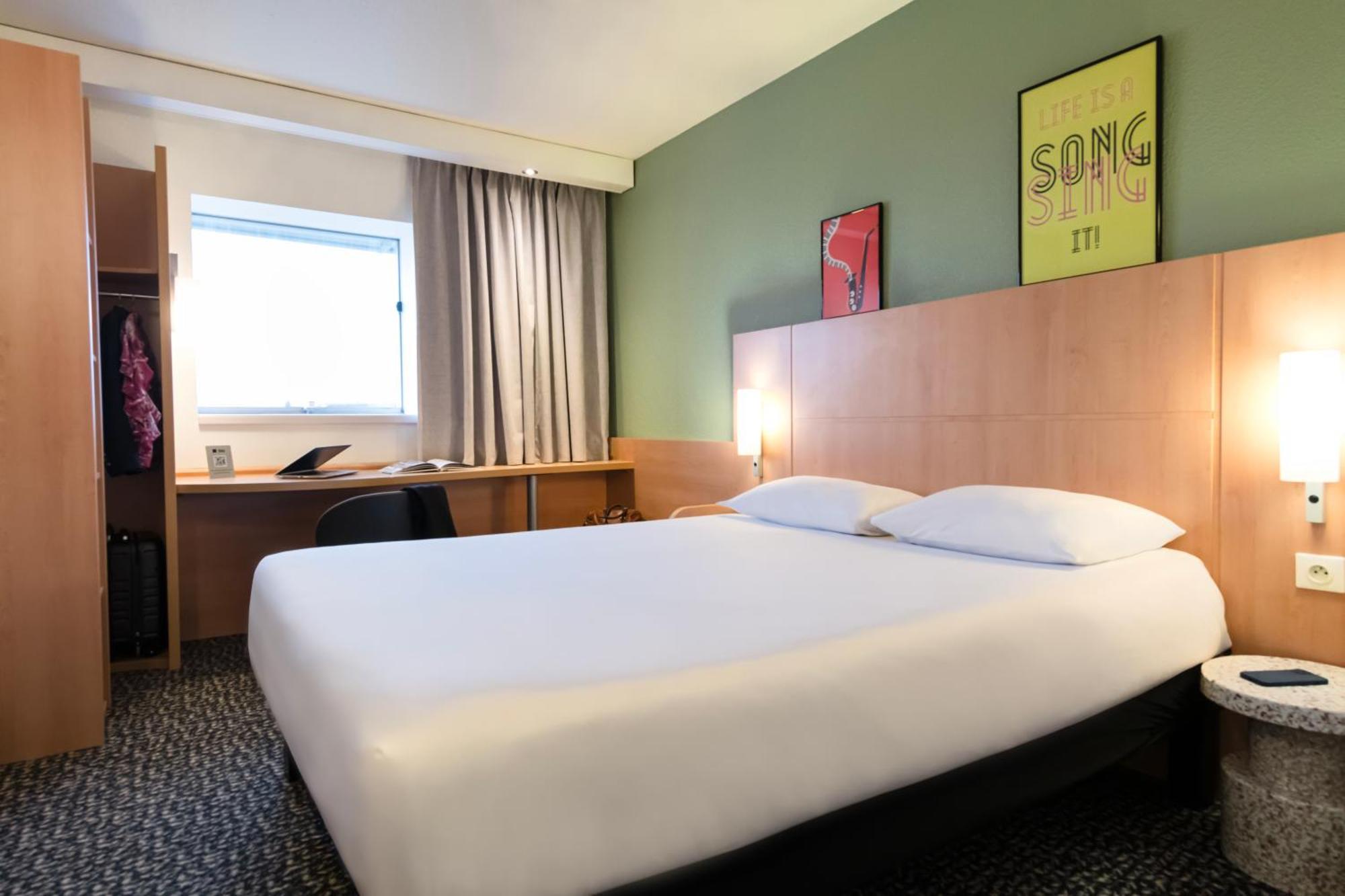 Hotel ibis Rennes Centre Gare Sud Buitenkant foto
